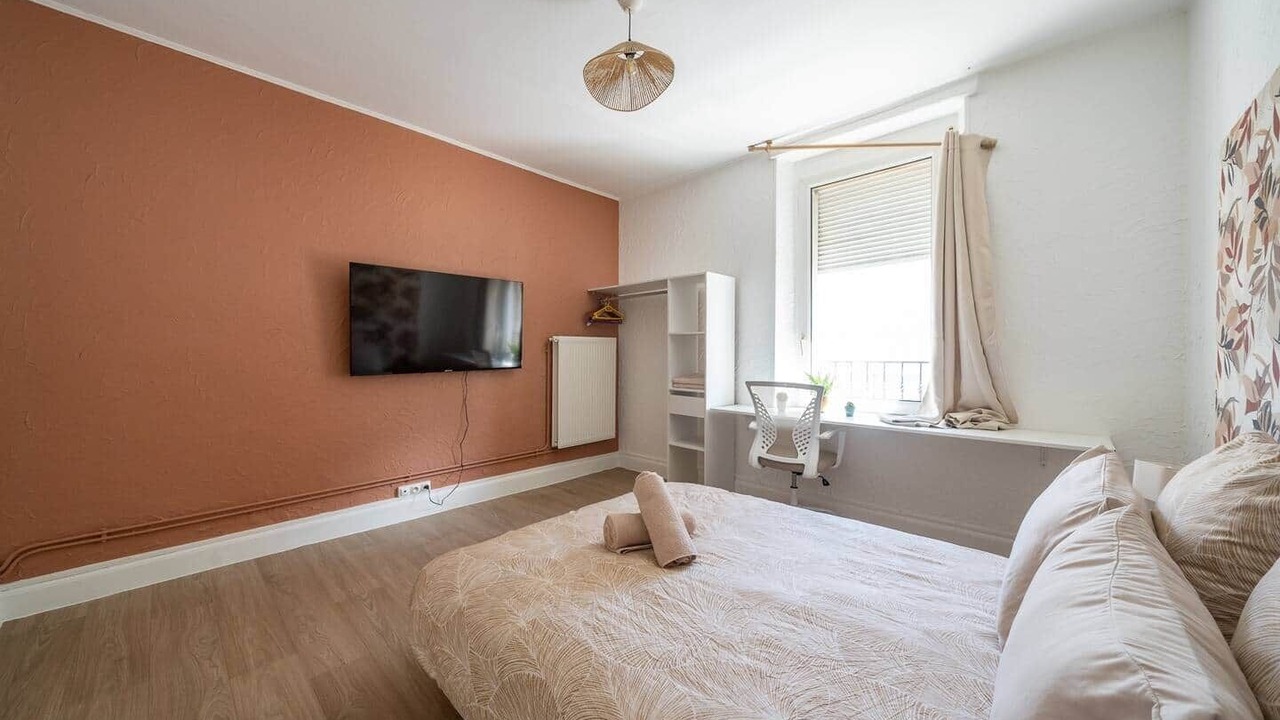 Photo of Bedroom in Homecourt