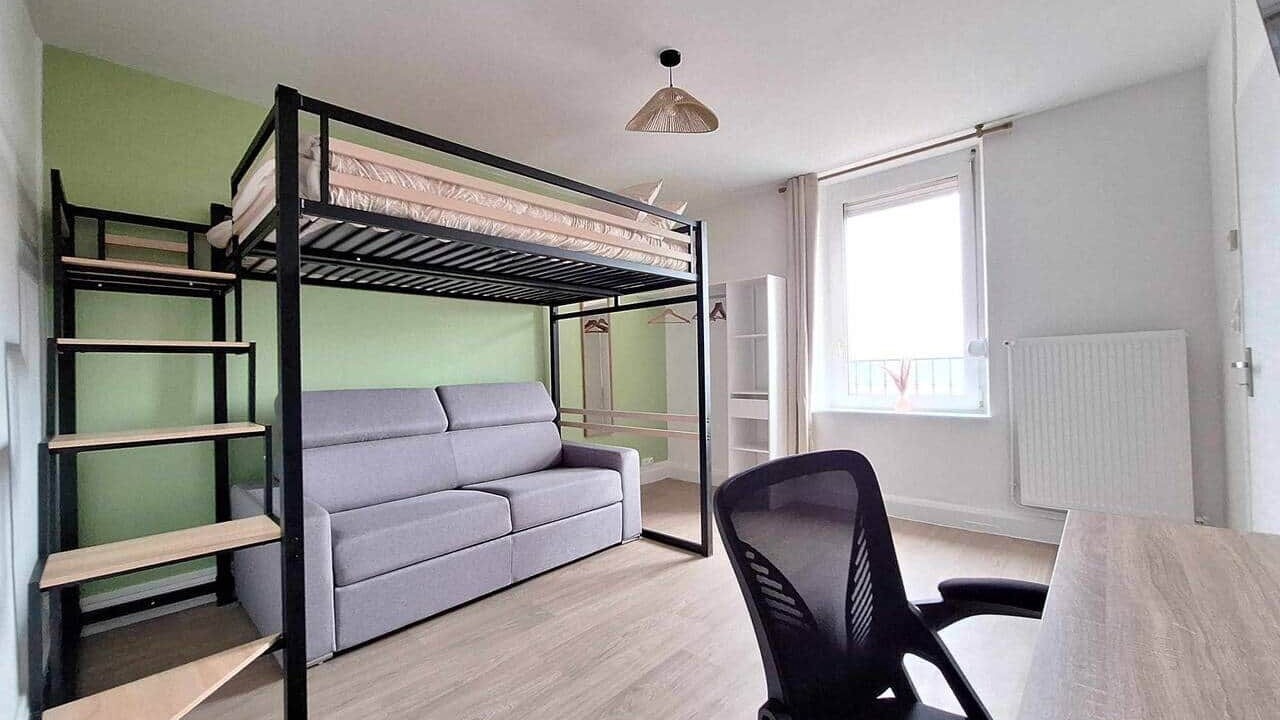 Photo of Livingroom in Homecourt