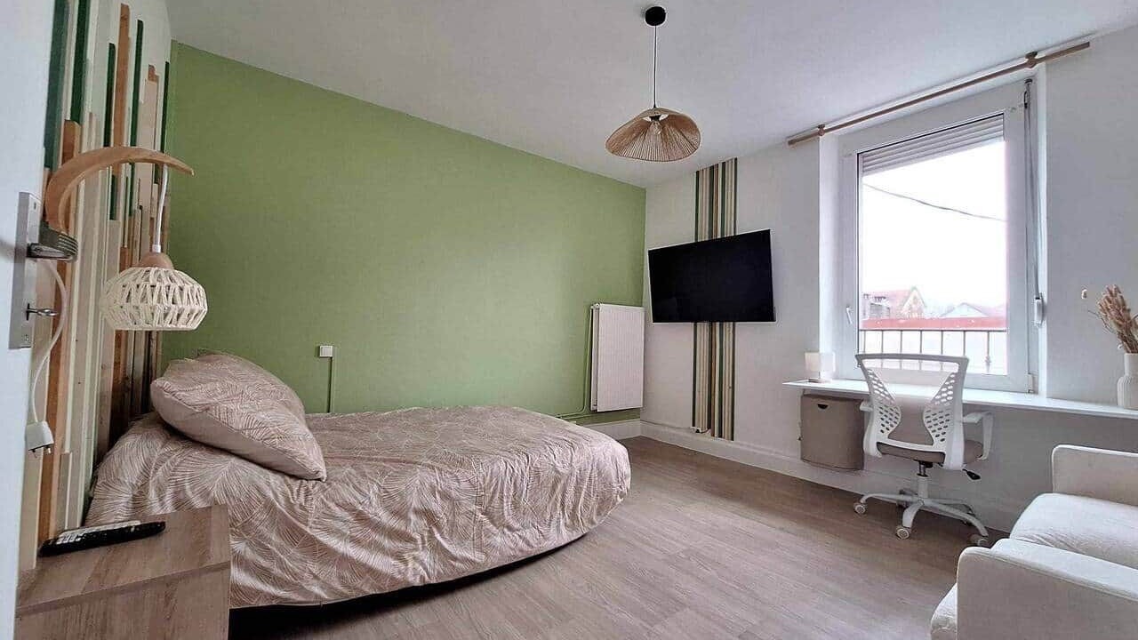 Photo of Bedroom in Homecourt