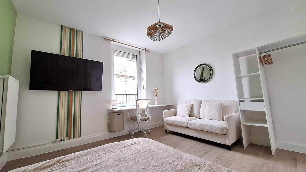 Photo of Bedroom in Homecourt