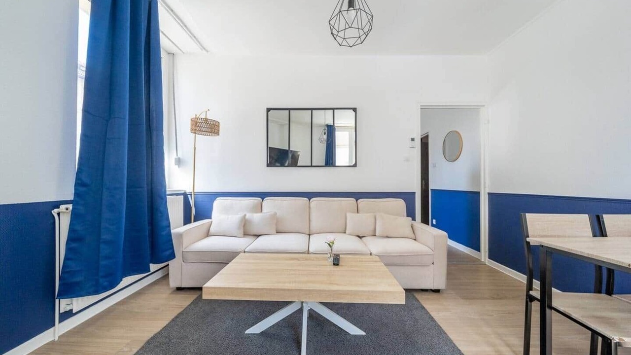 Photo of Livingroom in Homecourt