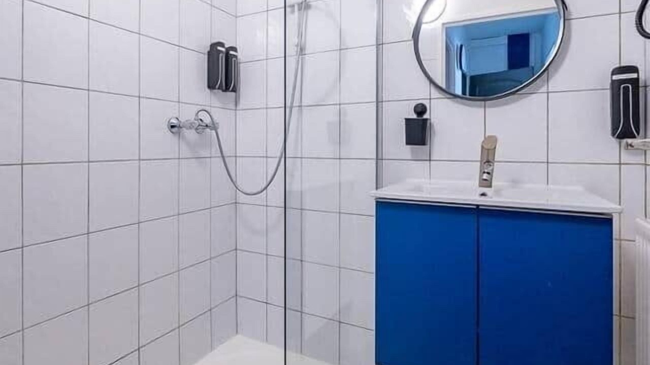 Photo of Bathroom in Homecourt