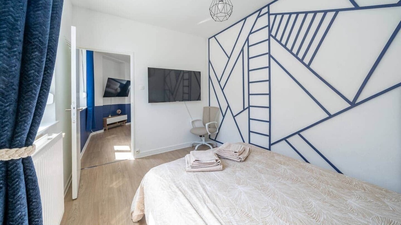 Photo of Bedroom in Homecourt