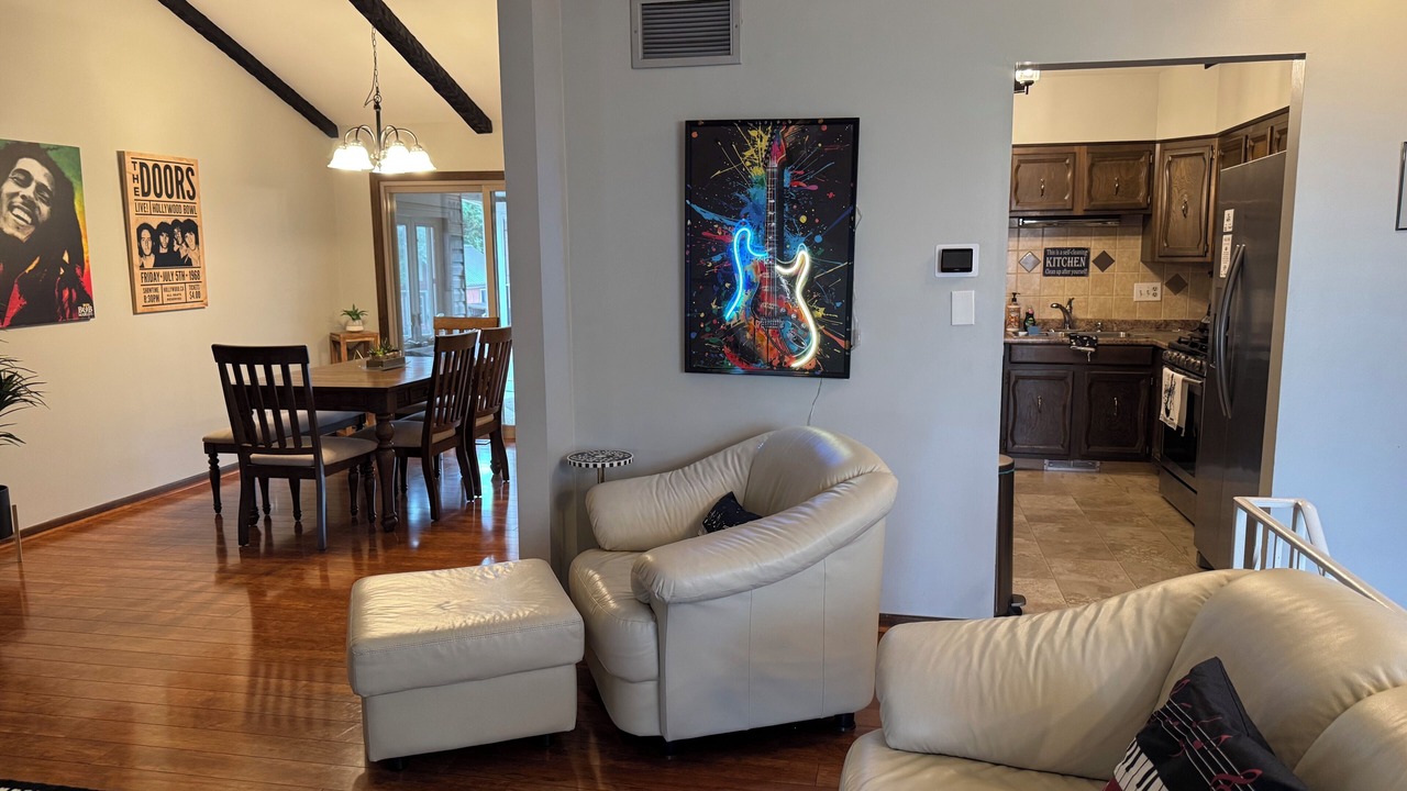 Photo of Livingroom in Newark