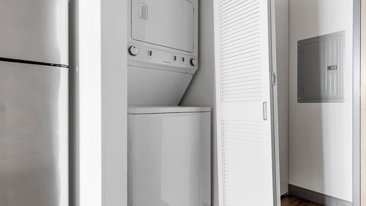 Photo of Others in West Loop Gate