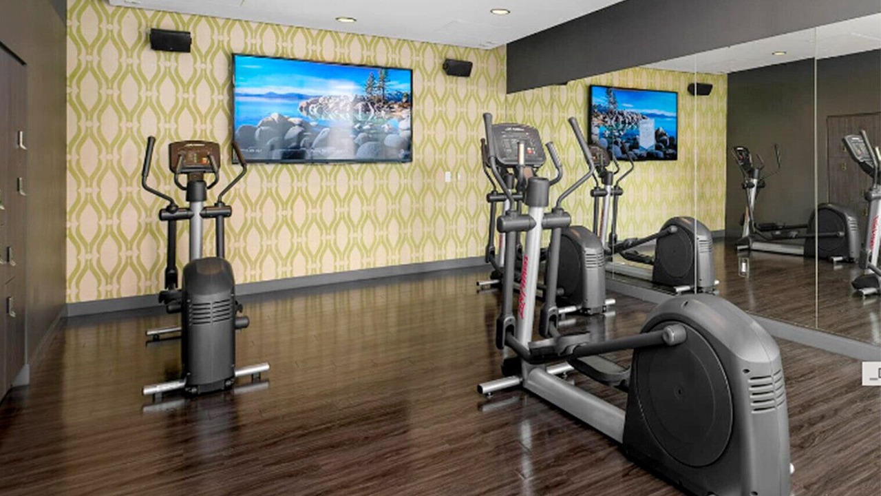 Photo of Others in West Loop Gate