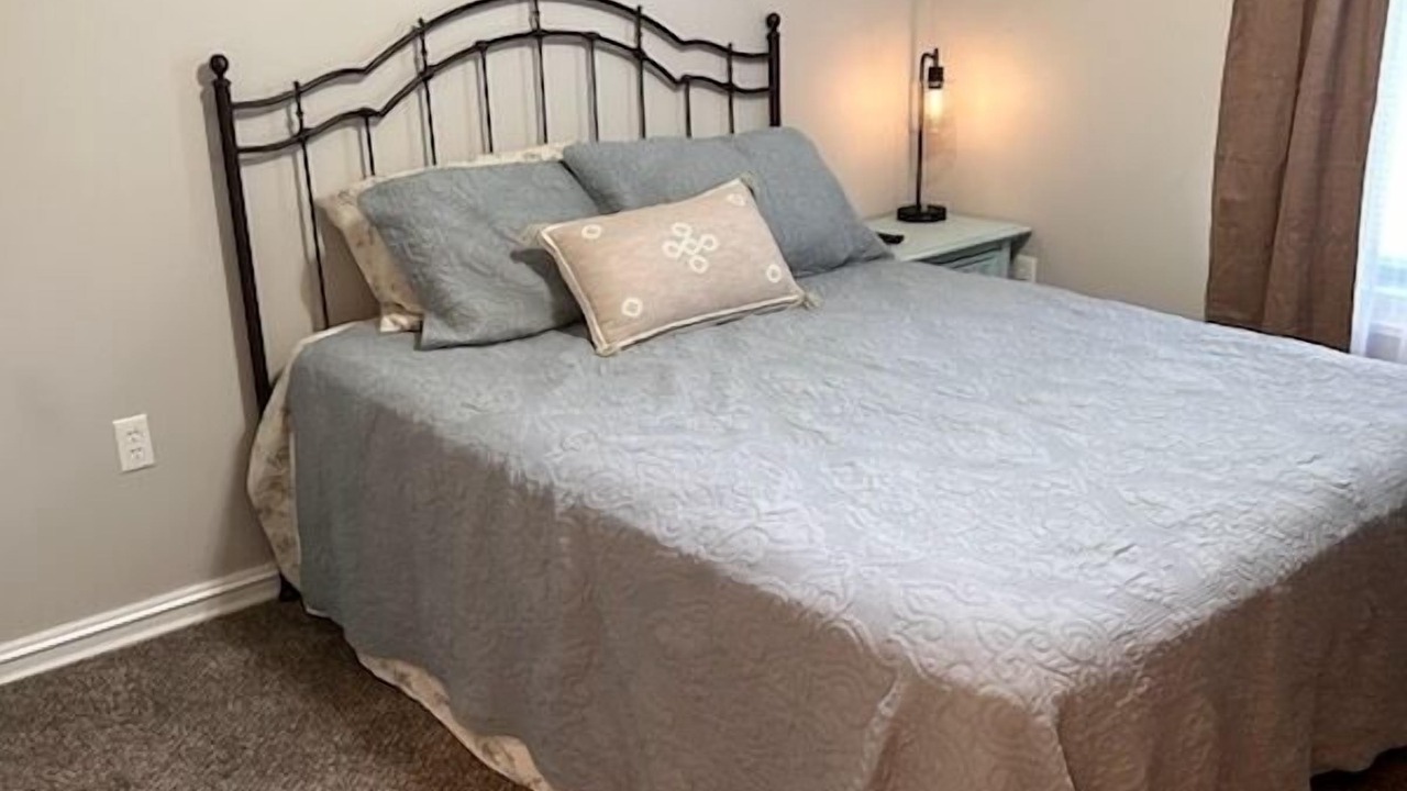 Photo of Bedroom in Pryor