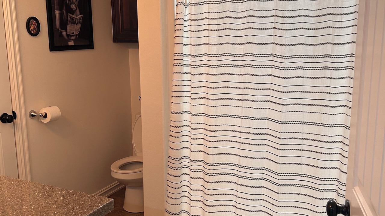 Photo of Bathroom in Pryor