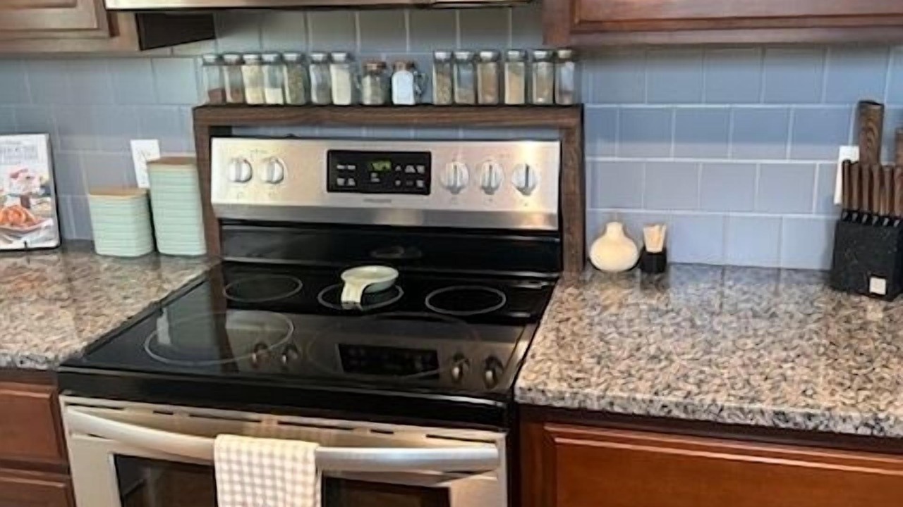 Photo of Kitchen in Pryor