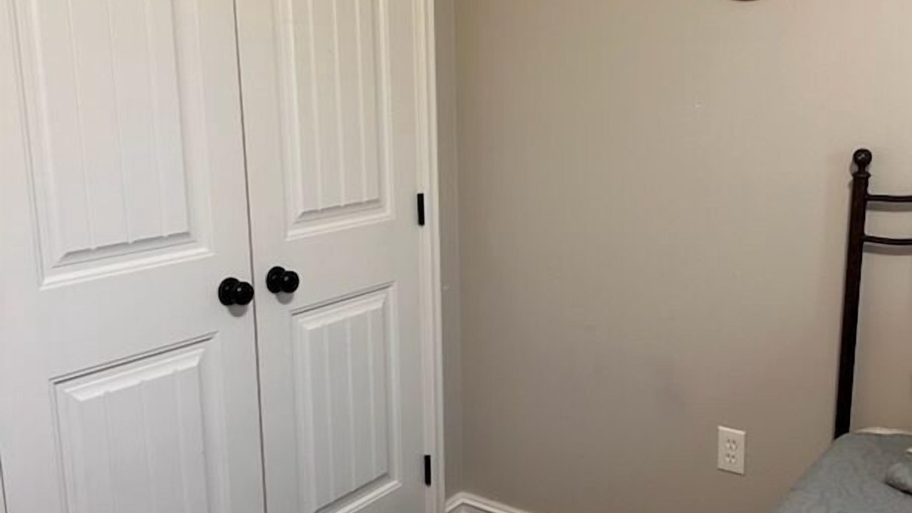 Photo of Bedroom in Pryor