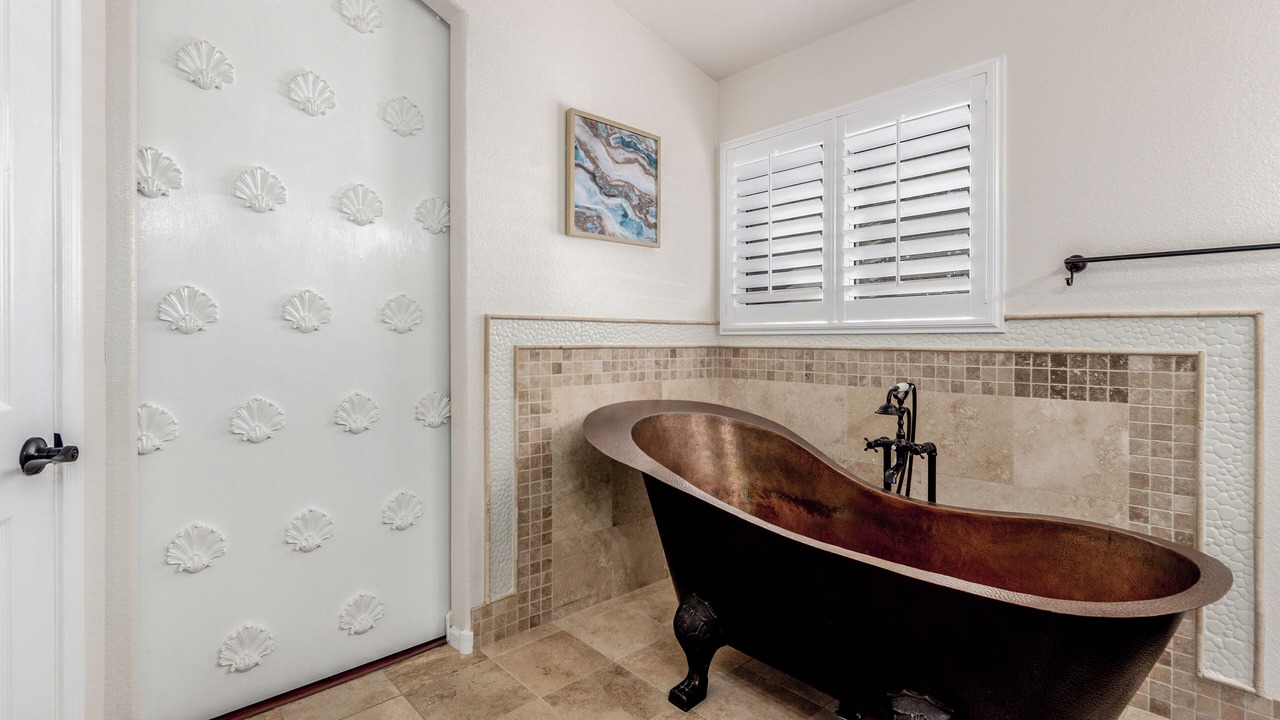 Photo of Bathroom in Arrowhead Lakes