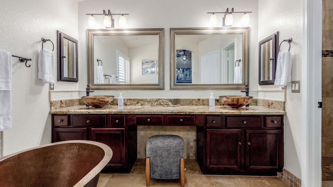 Photo of Bathroom in Arrowhead Lakes