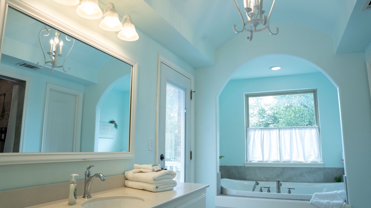 Photo of Bathroom in Guthrie