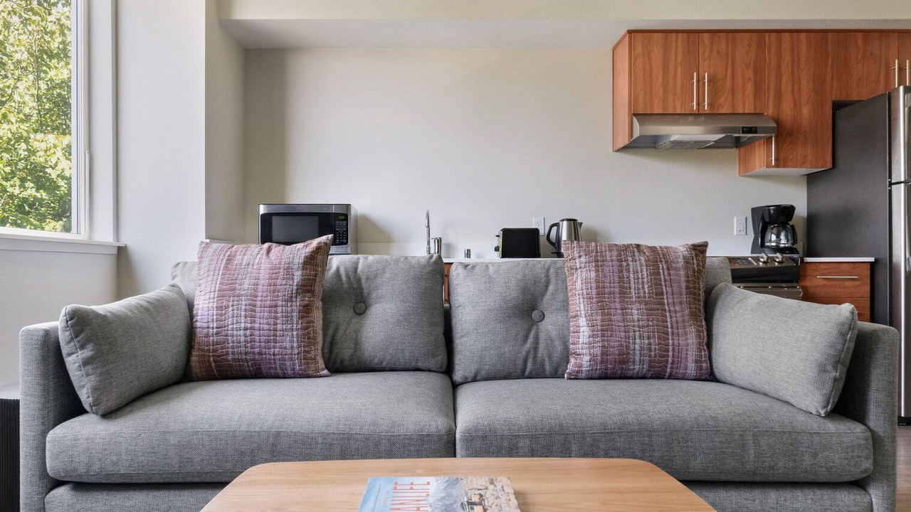 Photo of Livingroom in University District