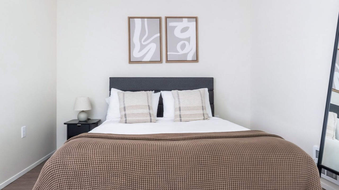 Photo of Bedroom in University District