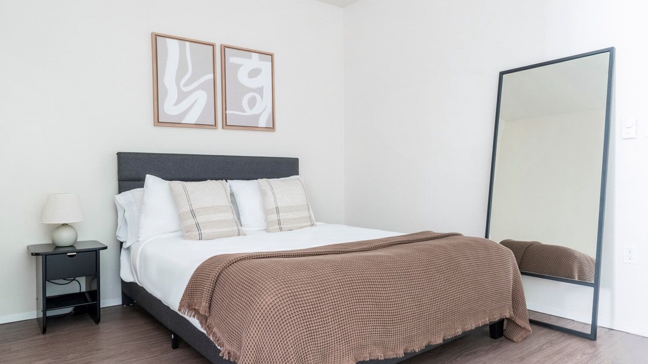 Photo of Bedroom in University District