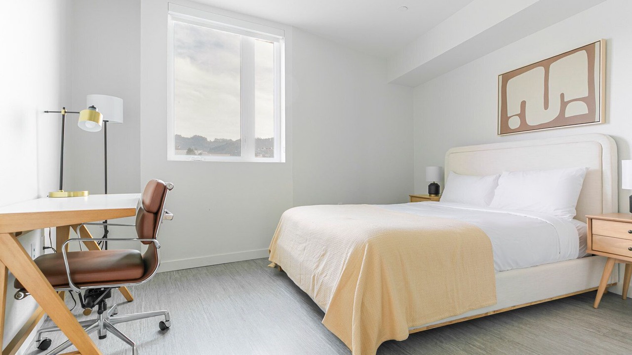 Photo of Bedroom in Downtown Berkeley