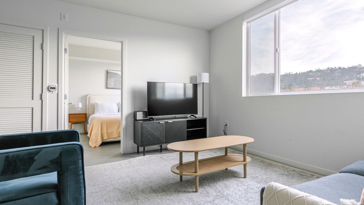 Photo of Bedroom in Downtown Berkeley