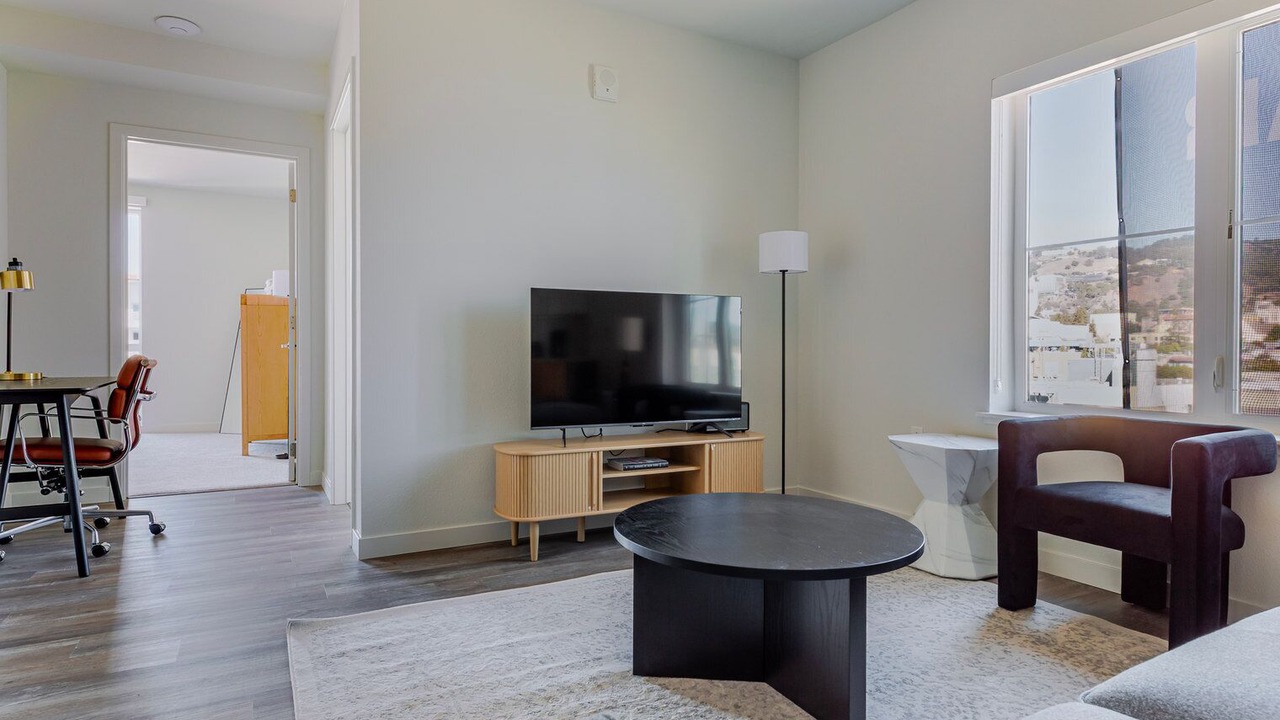 Photo of Livingroom in Downtown Berkeley