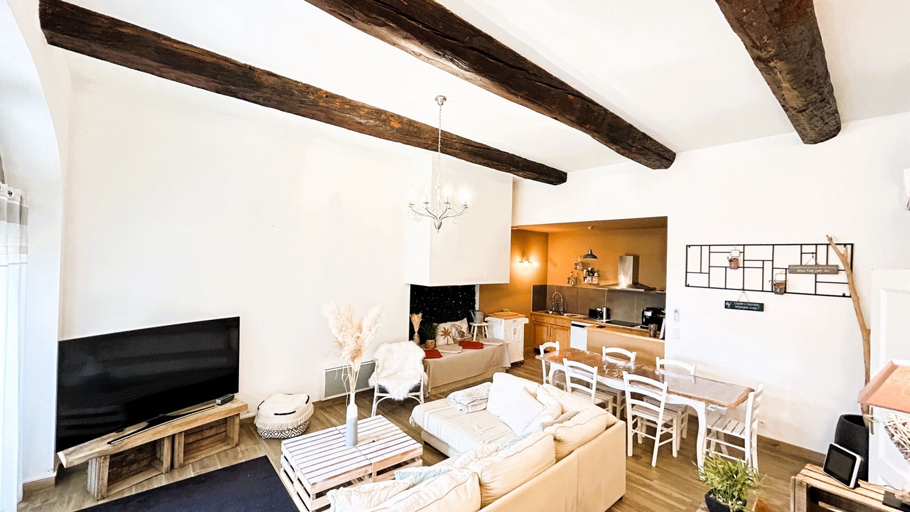 Photo of Livingroom in Quarante