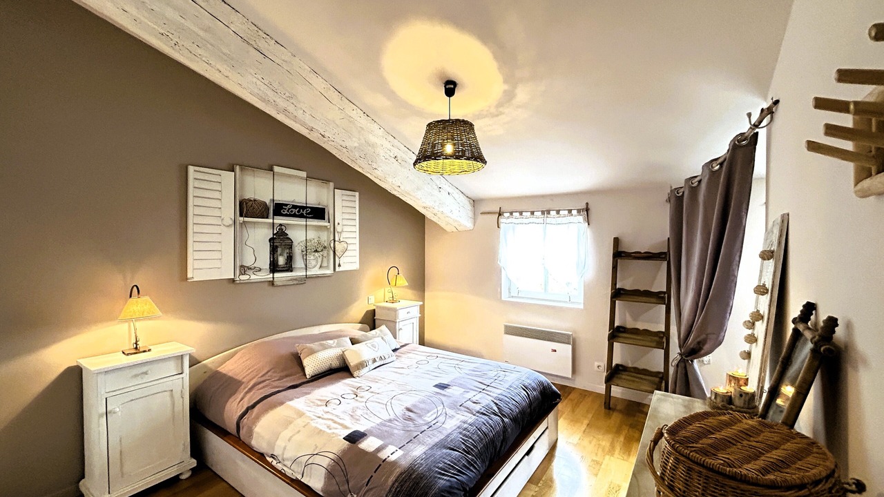 Photo of Bedroom in Quarante