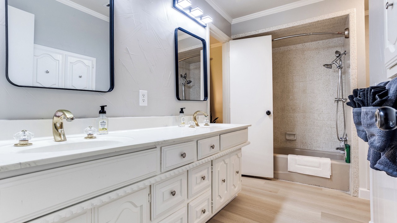 Photo of Bathroom in Garland