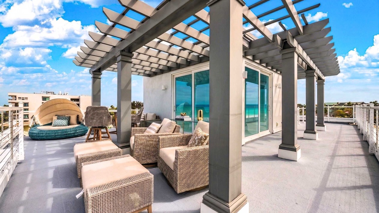 Photo of Patio Balcony in Independence Square