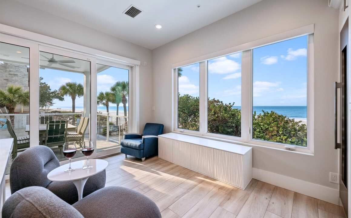 Photo of Livingroom in Independence Square