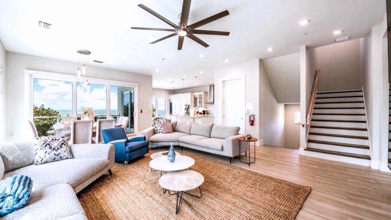 Photo of Livingroom in Independence Square