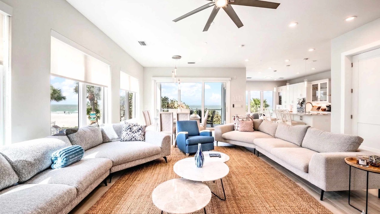 Photo of Livingroom in Independence Square