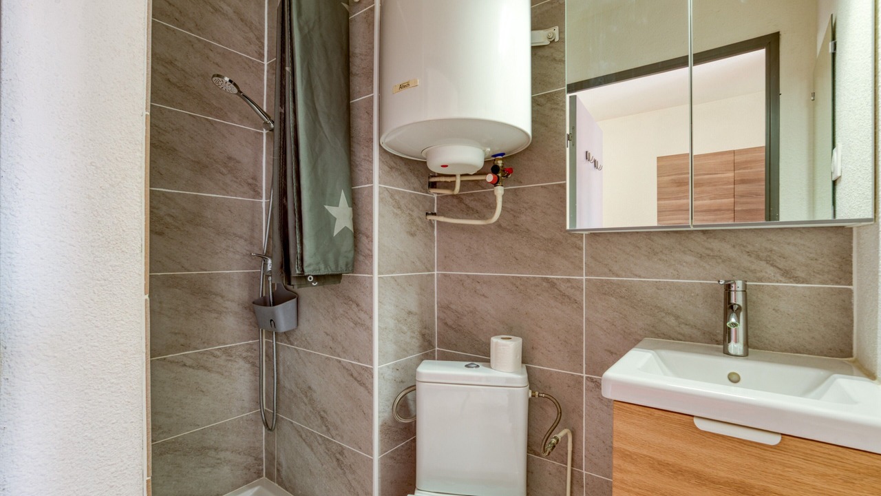 Photo of Bathroom in Lamalou-les-Bains