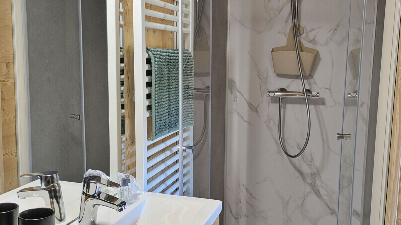 Photo of Bathroom in Saint-Berthevin