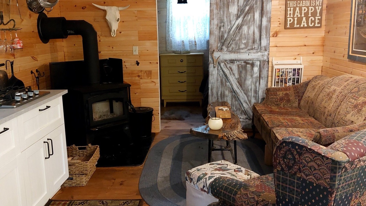 Photo of Livingroom in Havelock-Belmont-Methuen
