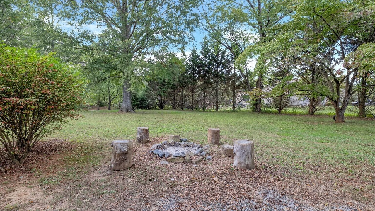 Photo of Outdoor in Valley Head