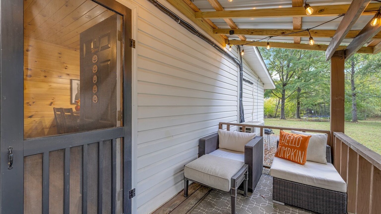 Photo of Patio Balcony in Valley Head