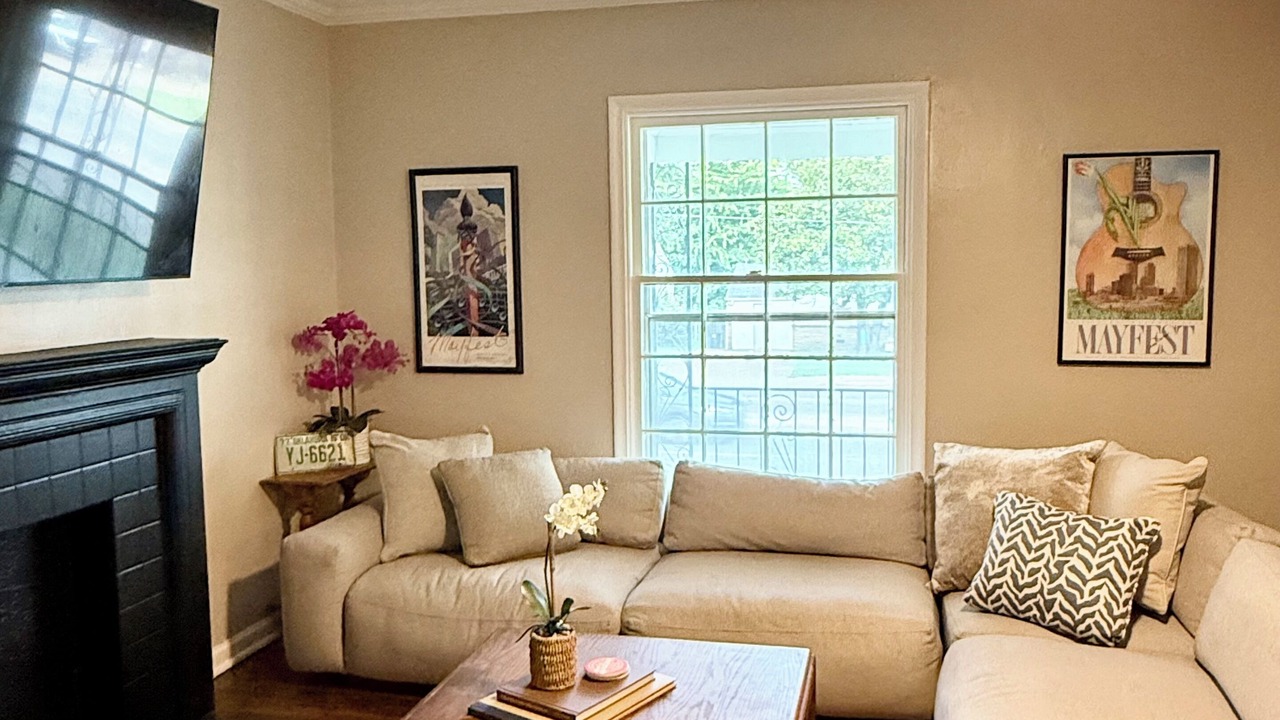 Photo of Livingroom in Tulsa