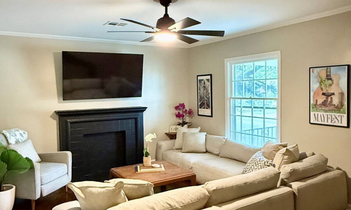 Photo of Livingroom in Tulsa