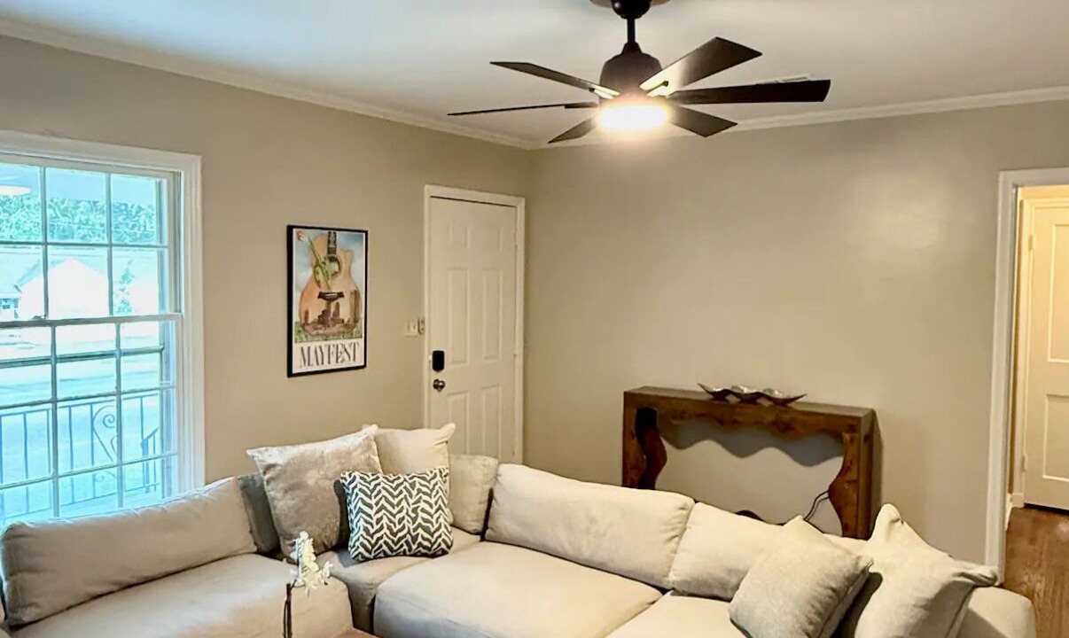 Photo of Livingroom in Tulsa