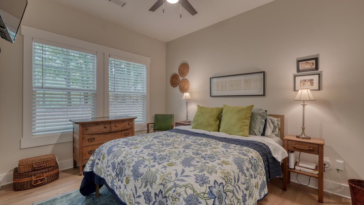 Photo of Bedroom in Dahlonega