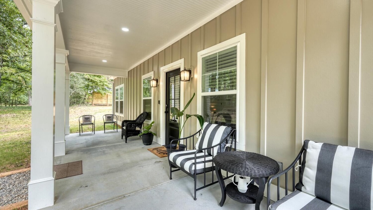 Photo of Patio Balcony in Dahlonega