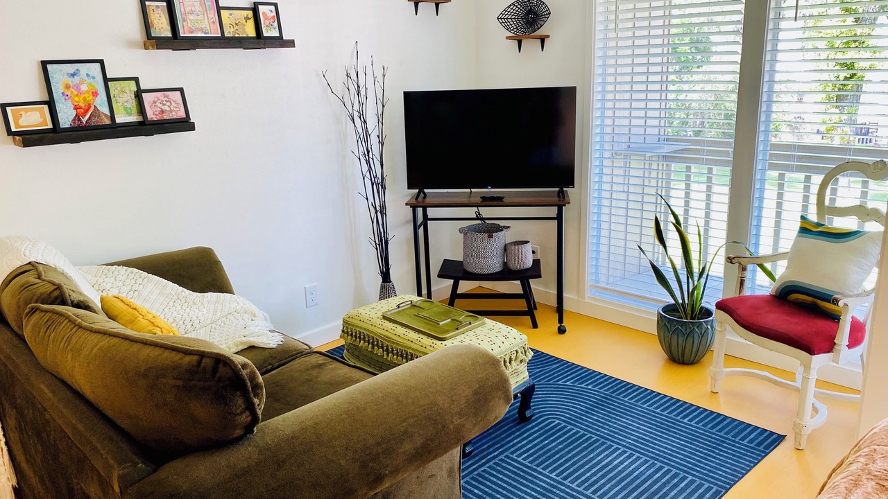 Photo of Livingroom in Daphne