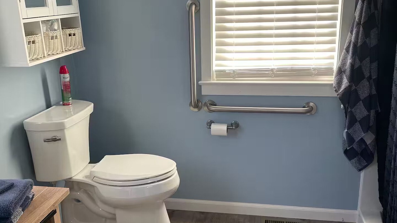 Photo of Bathroom in Ronks