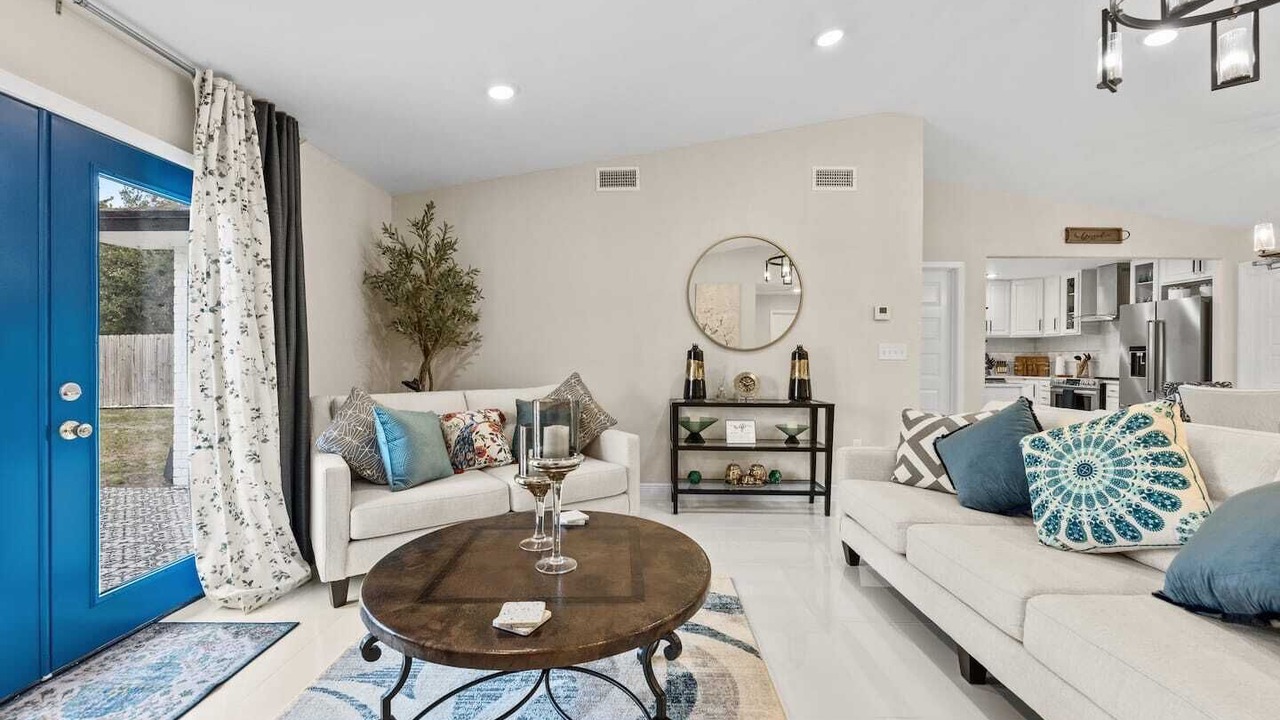 Photo of Livingroom in Flour Bluff