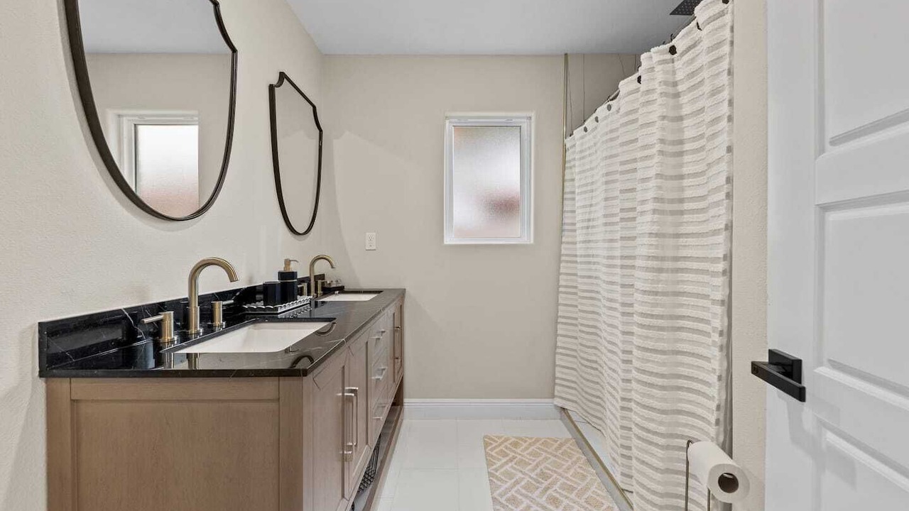 Photo of Bathroom in Flour Bluff