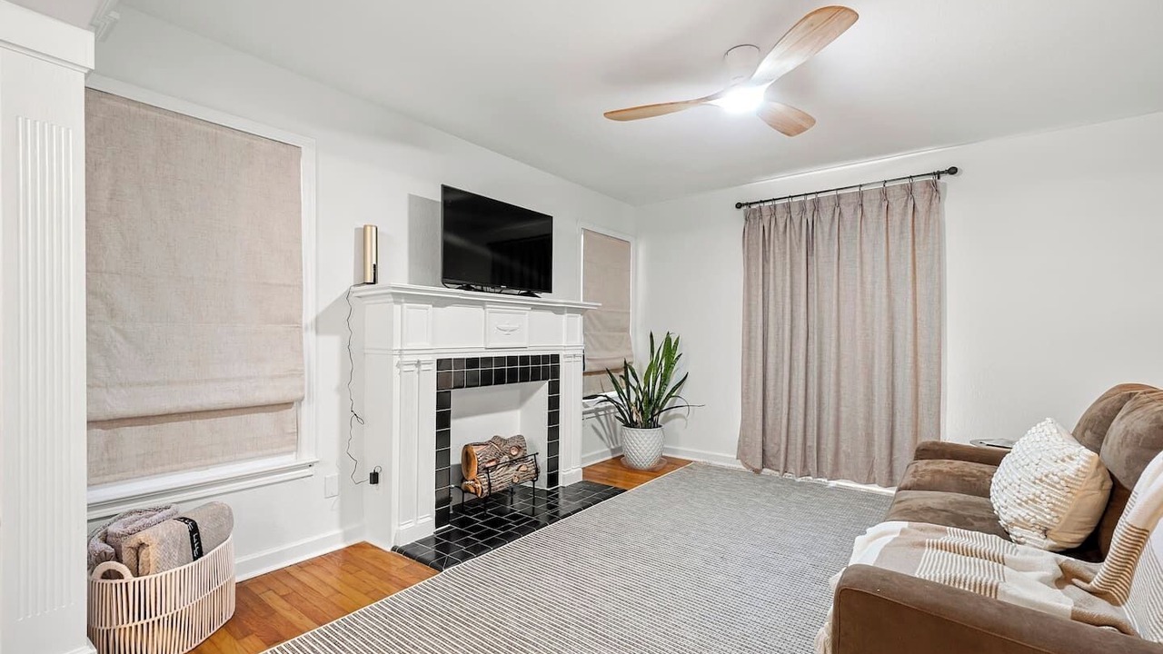 Photo of Bedroom in Bay Area