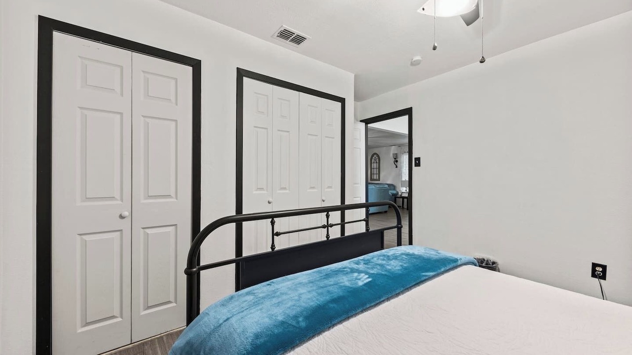 Photo of Bedroom in South Side
