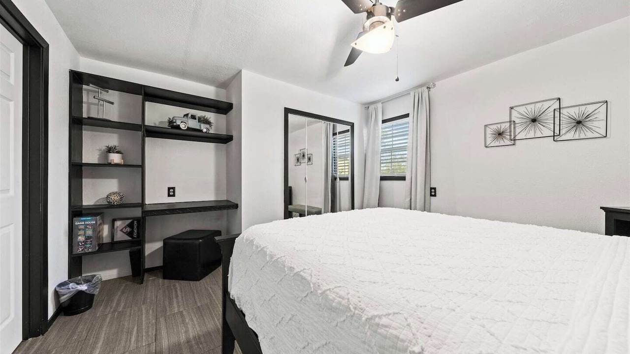 Photo of Bedroom in South Side