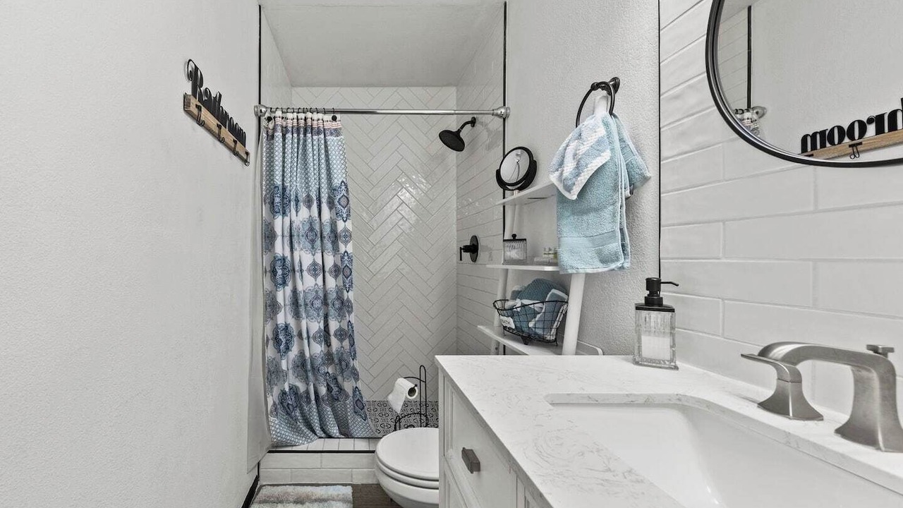 Photo of Bathroom in South Side