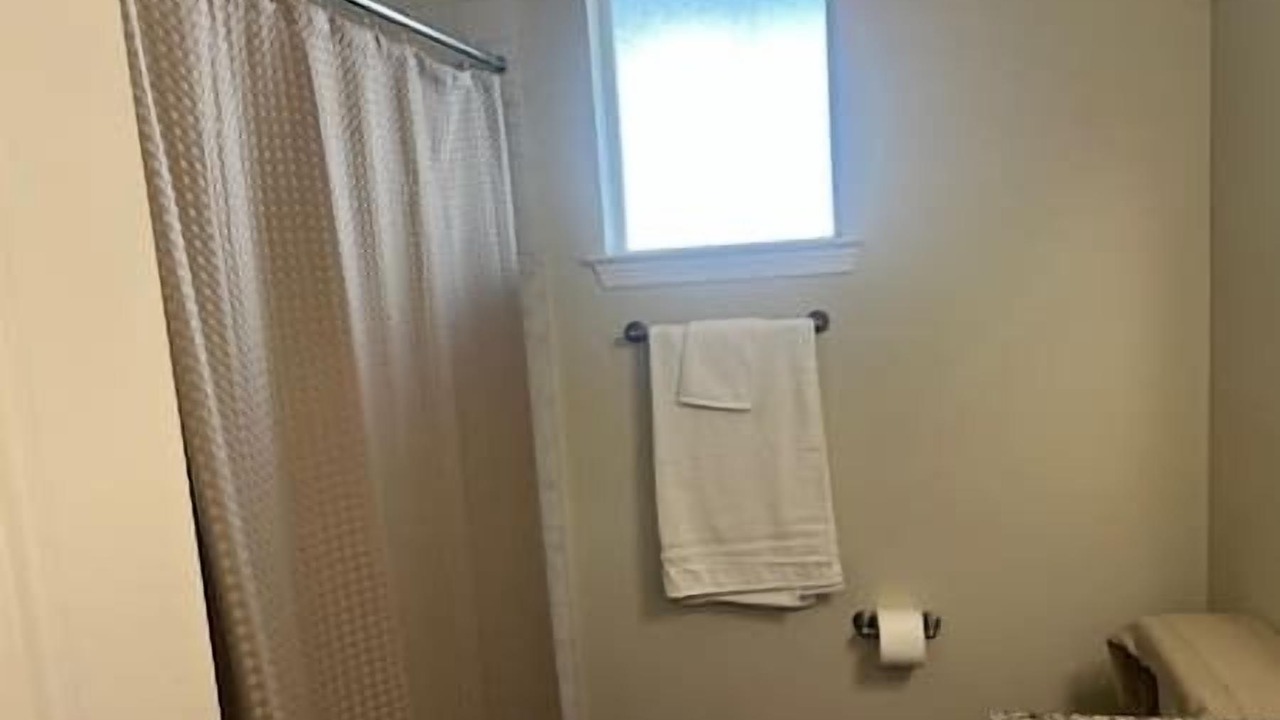 Photo of Bathroom in North Buttercup Creek