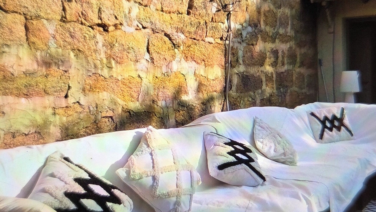 Photo of Bedroom in Serra-di-Ferro